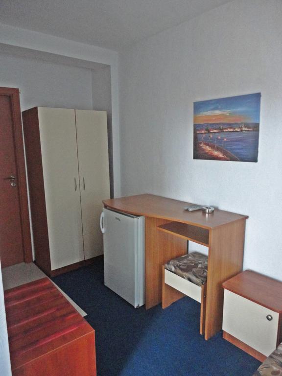 Guest Rooms Casa Luba スヴェティ・ヴラス 部屋 写真