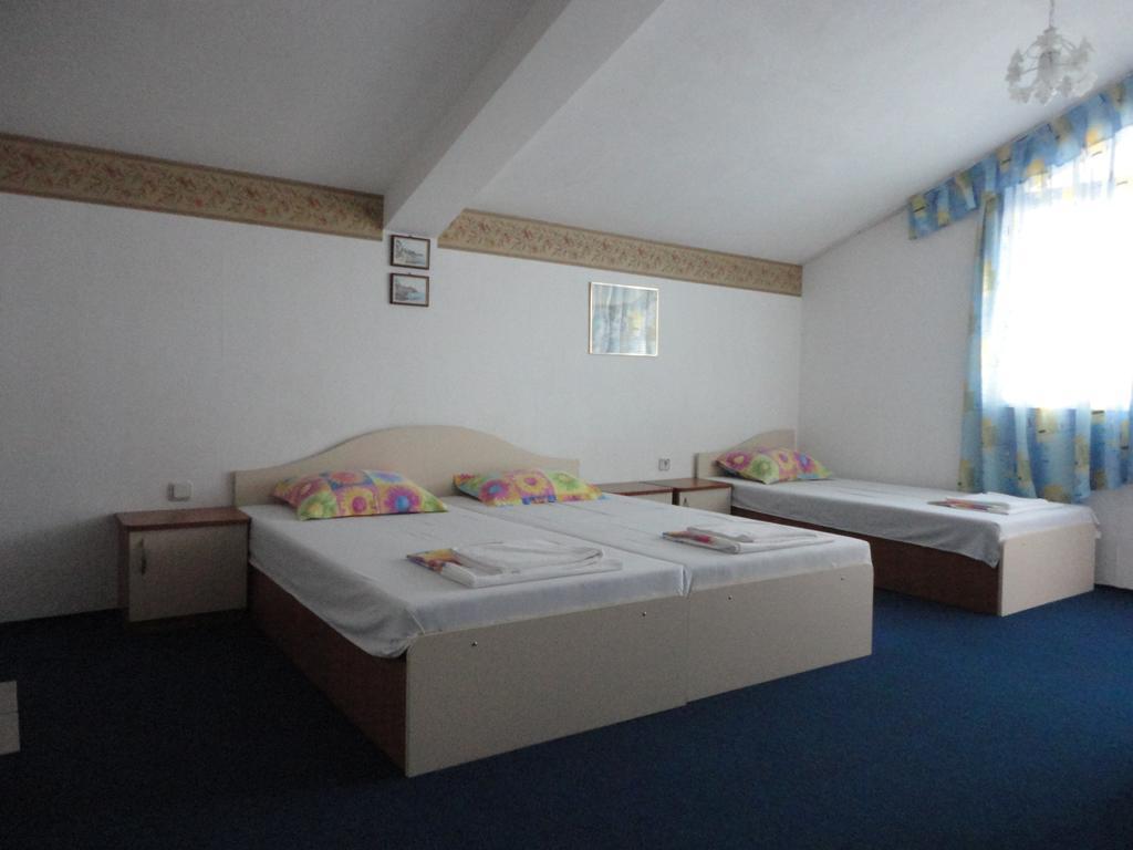 Guest Rooms Casa Luba スヴェティ・ヴラス 部屋 写真