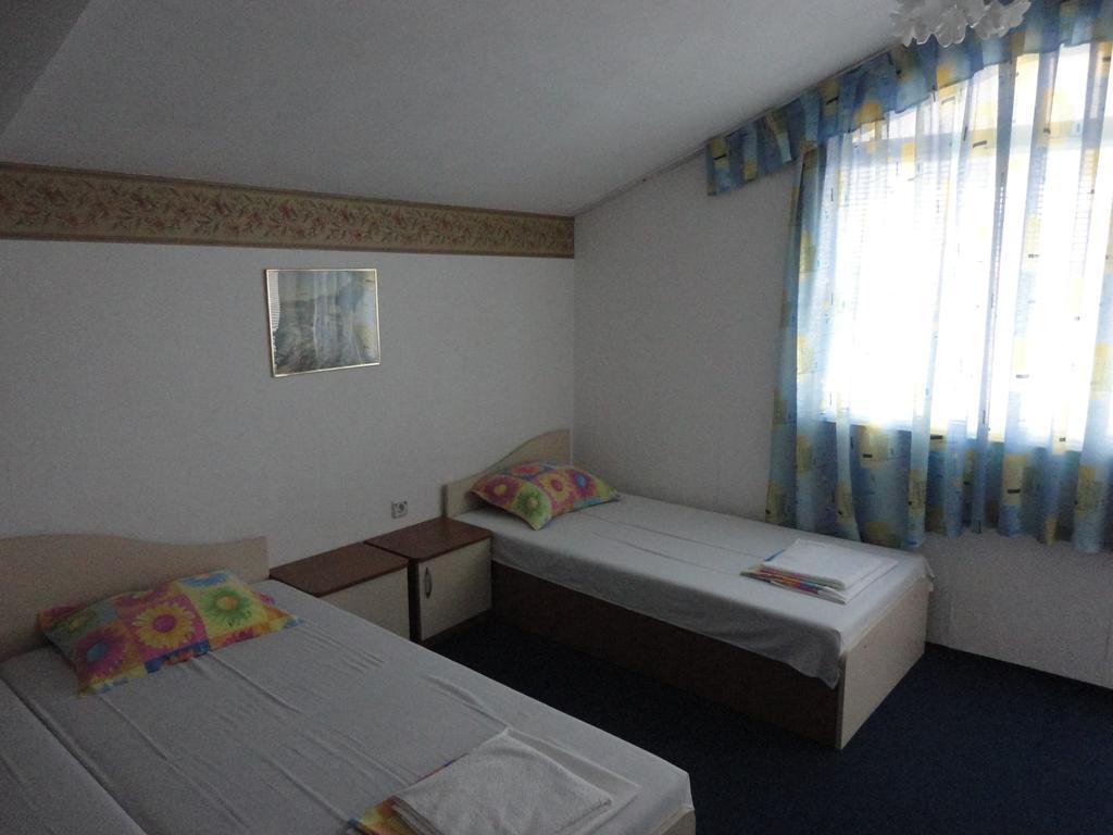 Guest Rooms Casa Luba スヴェティ・ヴラス 部屋 写真